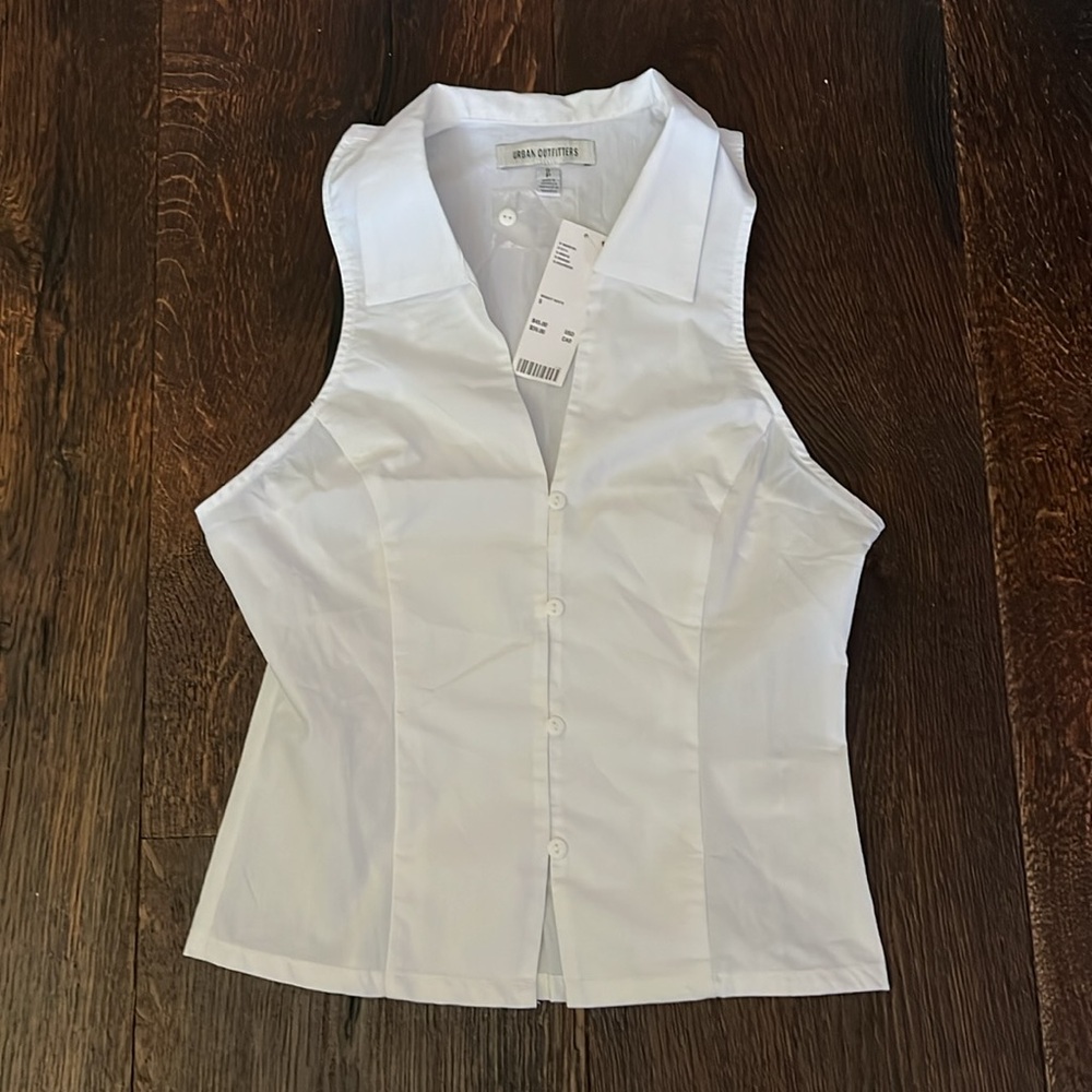 UO Party Girl Cotton-Blend Button Down Sleeveless Shirt - Picture 5 of 8